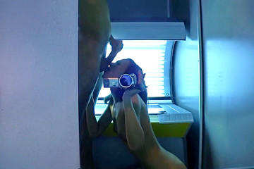 Sex lovers cum in the solarium